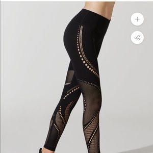 LULULEMON X BARRY'S BLACK REVEAL PRECISION TIGHT